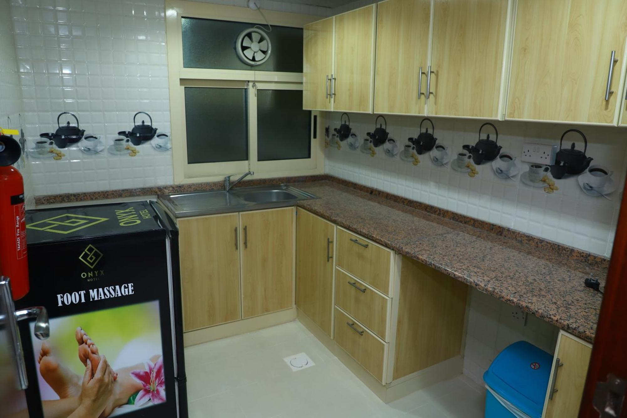 Onyx Hotel Apartments - Maha Hospitality Group Аджман Экстерьер фото